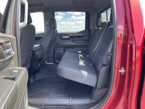 Used 2023 Chevrolet Silverado 1500 LT AWD/4WD image 22