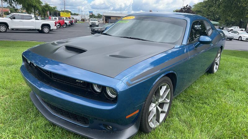 Used 2022 Dodge Challenger GT RWD image 4