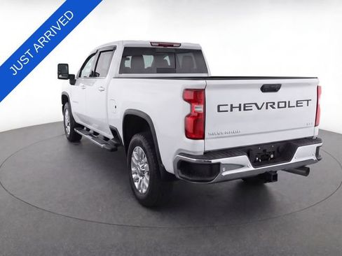 Used 2025 Chevrolet Silverado 2500 LTZ w/ LTZ Convenience Package AWD/4WD image 8