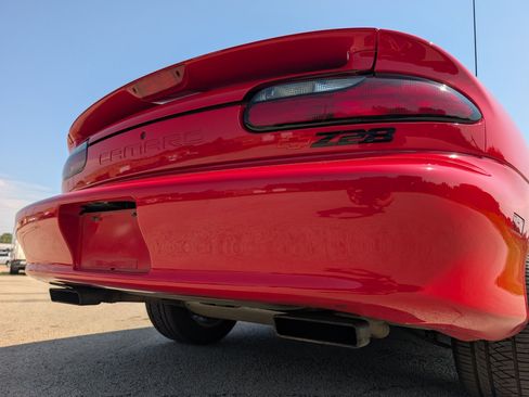 Used 1994 Chevrolet Camaro Z28 RWD image 39