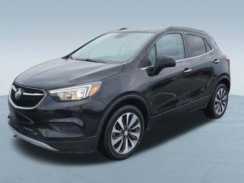 Used 2021 Buick Encore Preferred w/ Safety Package image 3