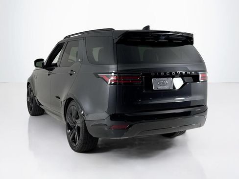 Used 2024 Land Rover Discovery Dynamic SE AWD/4WD image 3