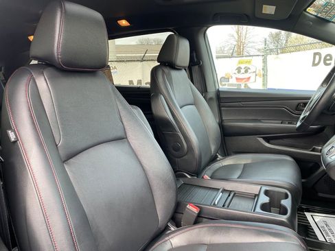Certified 2024 Honda Odyssey Sport image 18