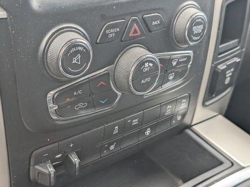 Used 2017 RAM 1500 Big Horn AWD/4WD image 22