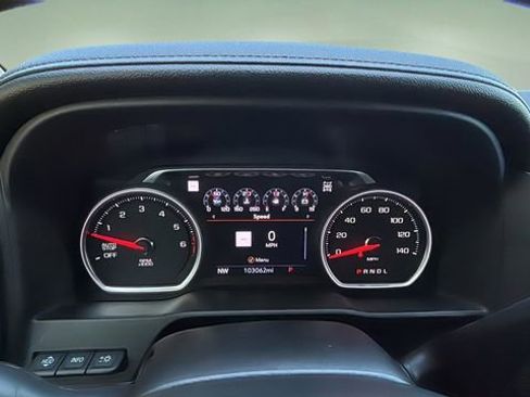 Used 2021 Chevrolet Silverado 1500 High Country w/ Technology Package image 16