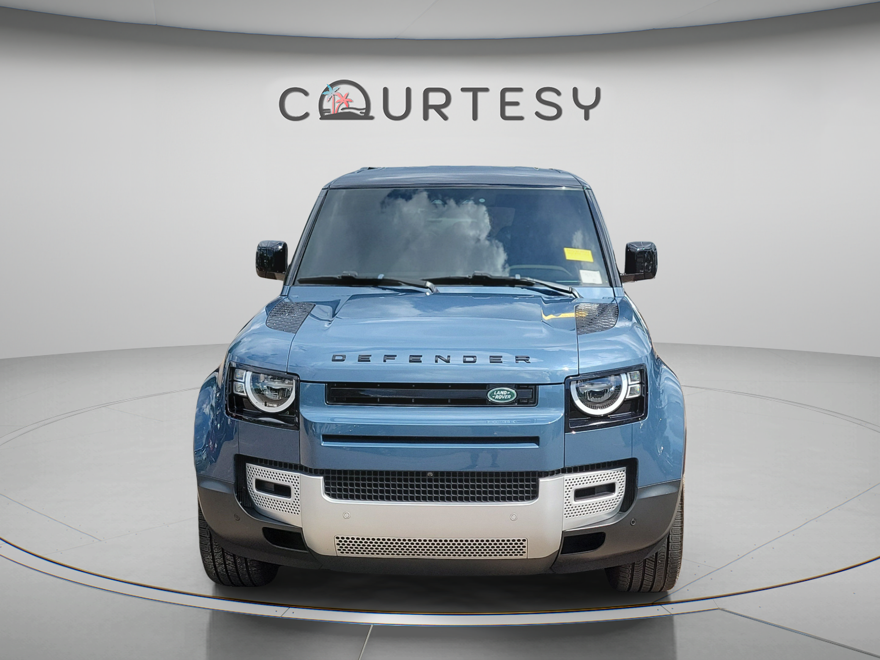 Used 2023 Land Rover Defender 110 S AWD/4WD image 15