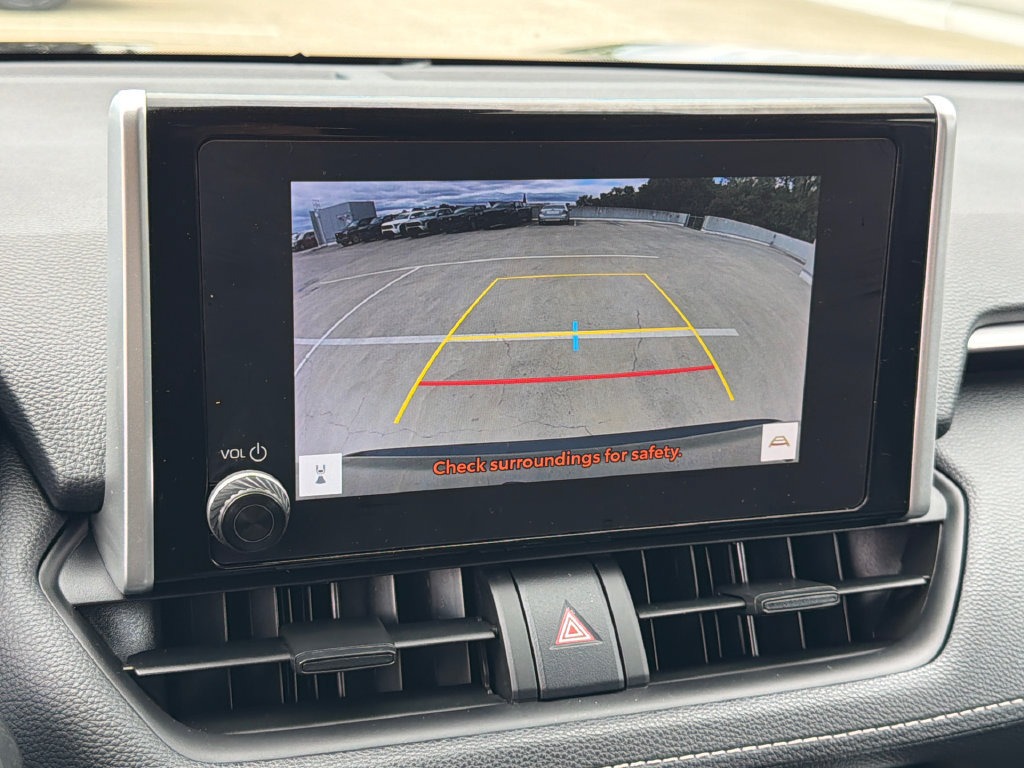 Used 2024 Toyota RAV4 LE AWD/4WD image 22