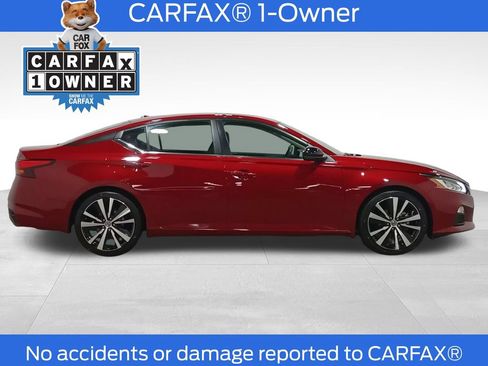 Used 2022 Nissan Altima 2.0 SR FWD image 2
