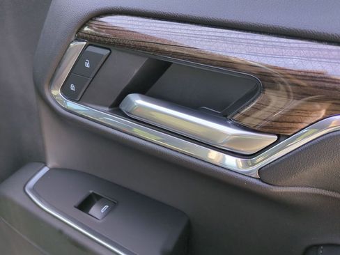 Used 2024 Chevrolet Silverado 1500 RST image 32