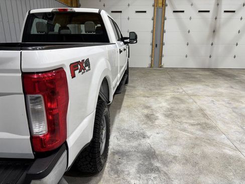 Used 2019 Ford F250 XL w/ Power Equipment Group image 10