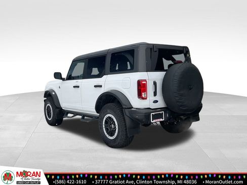 Used 2023 Ford Bronco Black Diamond w/ Sasquatch Package image 4