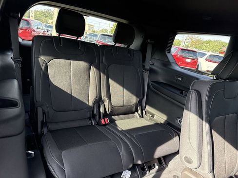 New 2025 Jeep Grand Cherokee L Laredo w/ Luxury Tech Group I image 24