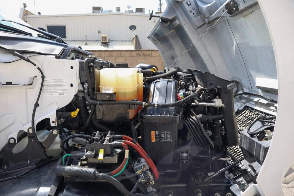Used 2019 Ford F650 2WD Regular Cab Super Duty image 10