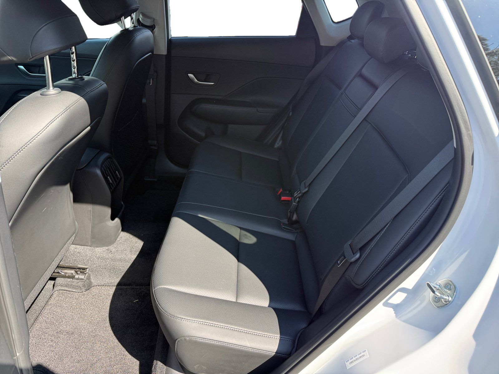 Certified 2025 Hyundai Kona Limited FWD image 16