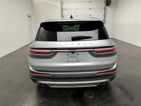 Used 2023 Lincoln Corsair Reserve AWD/4WD image 8