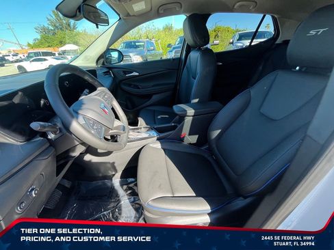 New 2026 Buick Encore GX Sport Touring w/ Advanced Technology Package FWD image 10