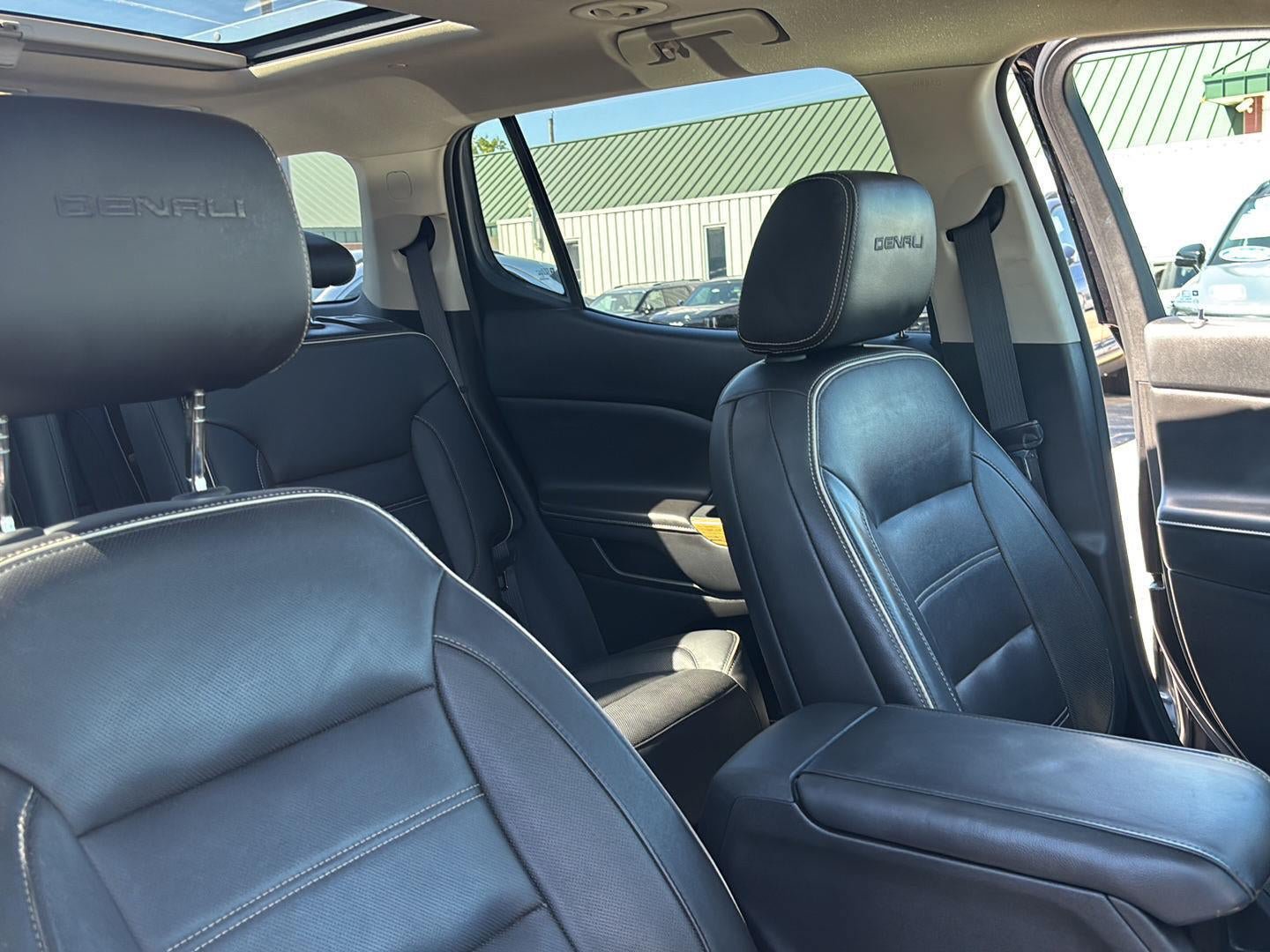 Used 2018 GMC Acadia Denali AWD/4WD image 28