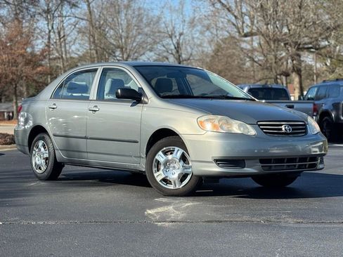 Used 2004 Toyota Corolla LE image 2