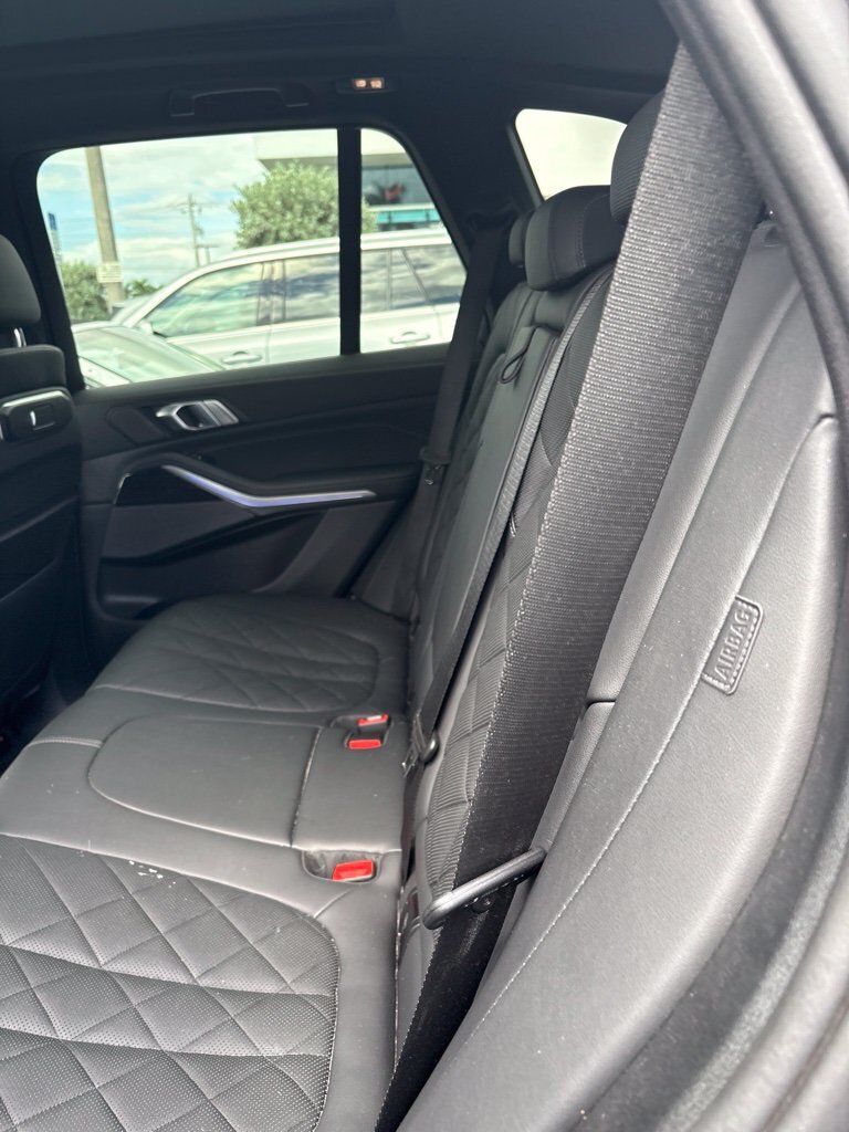Certified 2024 BMW X5 sDrive40i w/ M Sport Package RWD image 5
