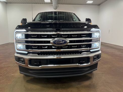 Used 2023 Ford F250 Lariat w/ FX4 Off-Road Package AWD/4WD image 44