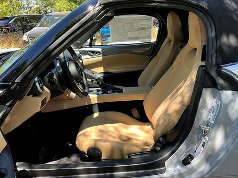 New 2025 MAZDA MX-5 Miata Grand Touring w/ Appearance Package image 18