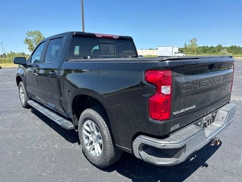 Used 2023 Chevrolet Silverado 1500 LT w/ Z71 Off-Road Package AWD/4WD image 6