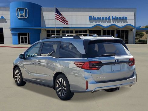 New 2026 Honda Odyssey EX-L image 2