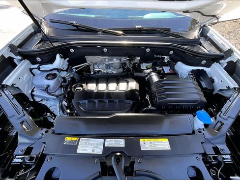 Used 2026 Volkswagen Atlas Cross Sport SE image 30