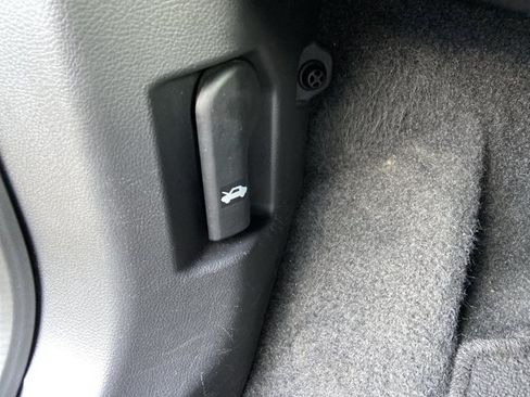 Used 2023 Nissan Rogue S FWD image 44