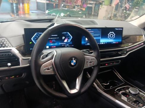 Certified 2026 BMW X7 xDrive40i AWD/4WD image 5