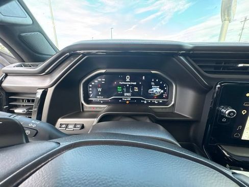 Used 2023 GMC Sierra 1500 AT4X w/ AT4X AEV Edition AWD/4WD image 16