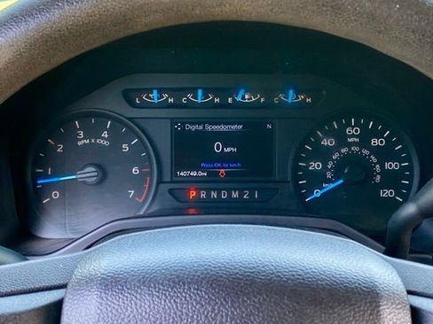 Used 2017 Ford F150 XL w/ Equipment Group 101A Mid AWD/4WD image 24