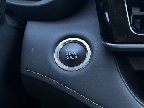 Used 2024 Toyota Highlander Platinum image 23