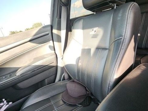 Used 2015 Chrysler 300 S RWD image 31