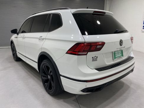Used 2023 Volkswagen Tiguan SE R-Line FWD image 6