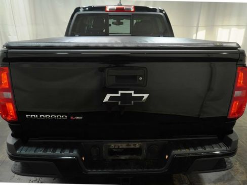 Used 2018 Chevrolet Colorado Z71 AWD/4WD image 5