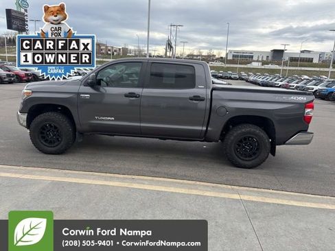 Used 2018 Toyota Tundra SR5 w/ TRD Off Road Package image 8