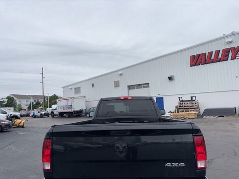 Used 2017 RAM 1500 Tradesman w/ Power & Remote Entry Group AWD/4WD image 4
