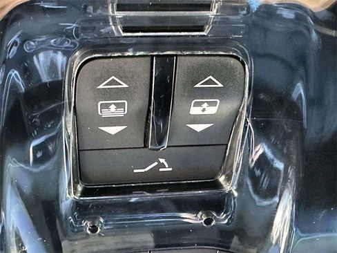 Used 2019 Alfa Romeo Stelvio Ti image 38