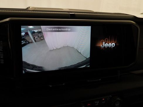 New 2026 Jeep Wrangler Unlimited Rubicon AWD/4WD image 23