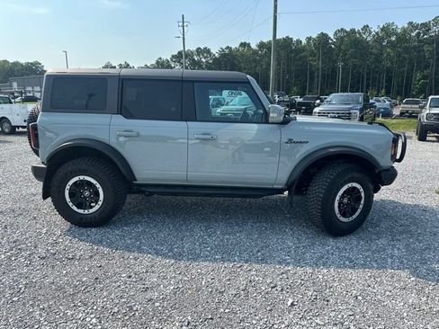 Used 2023 Ford Bronco Outer Banks w/ Sasquatch Package AWD/4WD image 3