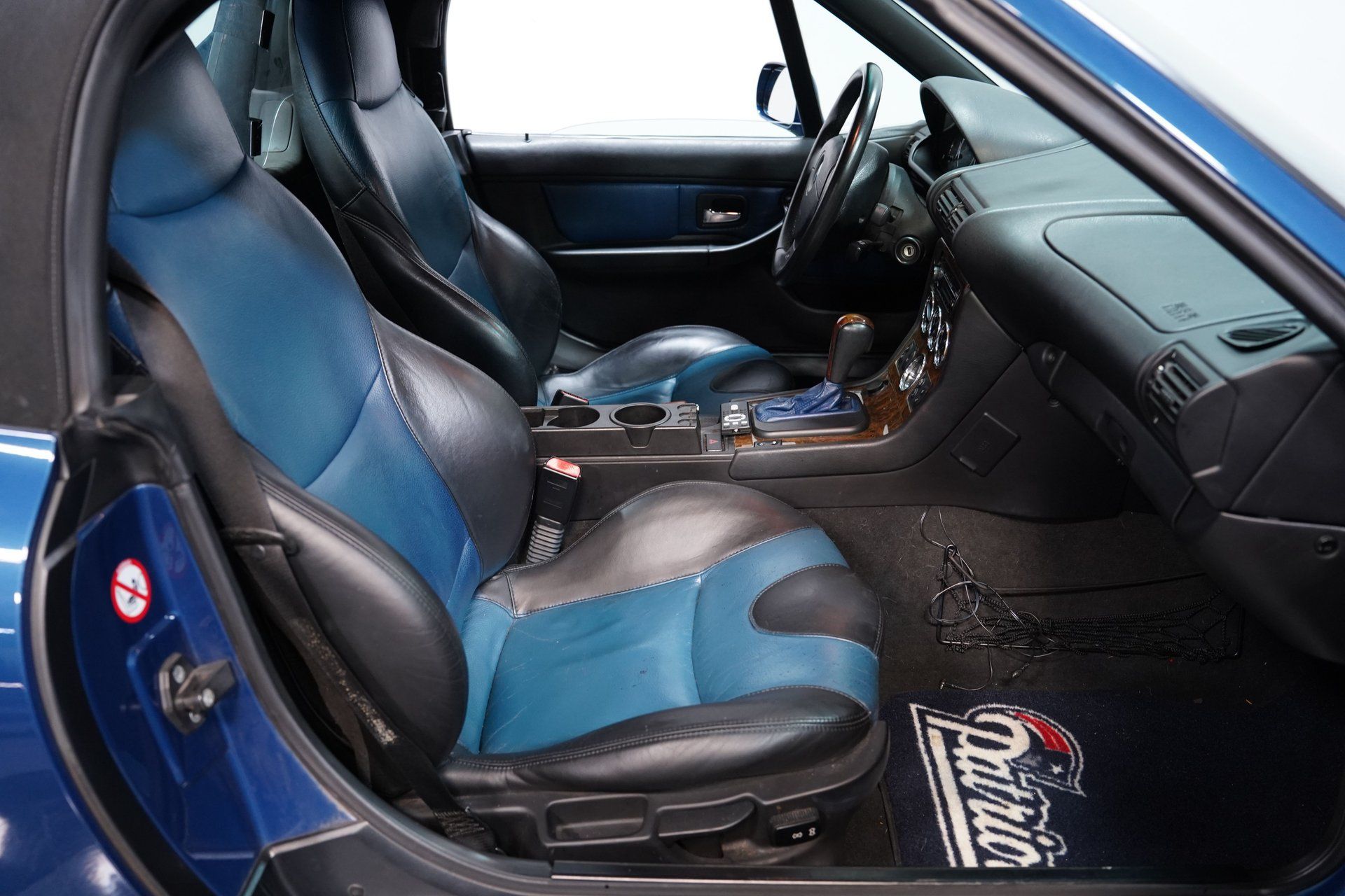 Used 2001 BMW Z3 3.0i RWD image 36
