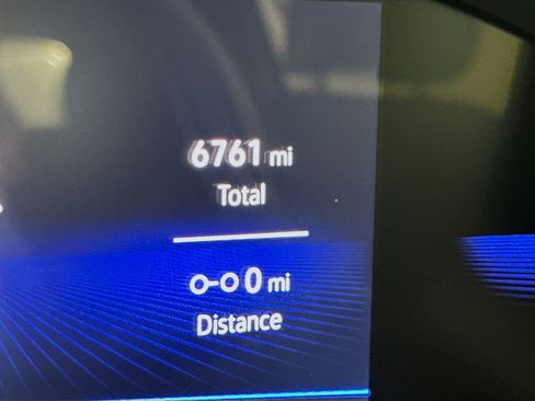 Used 2024 Volkswagen Tiguan S image 19