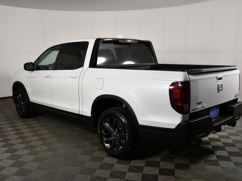 Used 2023 Honda Ridgeline Sport image 8