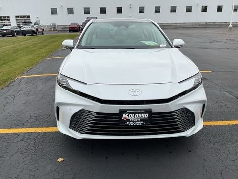 New 2026 Toyota Camry XLE AWD/4WD image 2