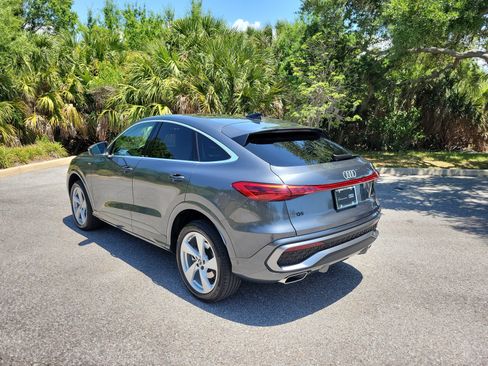 Used 2025 Audi Q5 Premium Plus w/ Premium Plus AWD/4WD image 6