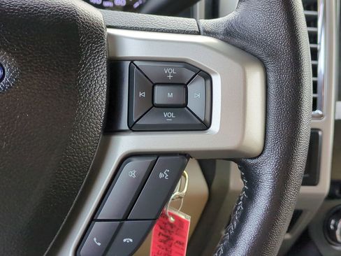 Used 2017 Ford F350 Lariat w/ Chrome Package image 27