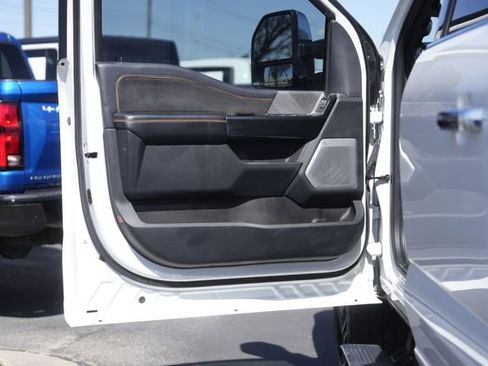 Used 2024 Ford F350 Platinum image 29