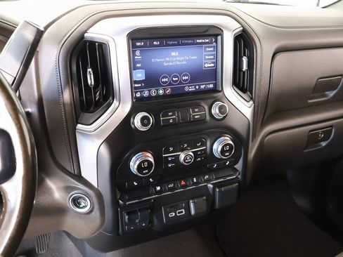 Used 2021 GMC Sierra 3500 SLT image 5