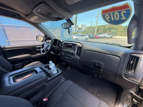 Used 2019 Chevrolet Silverado 1500 LT RWD image 6